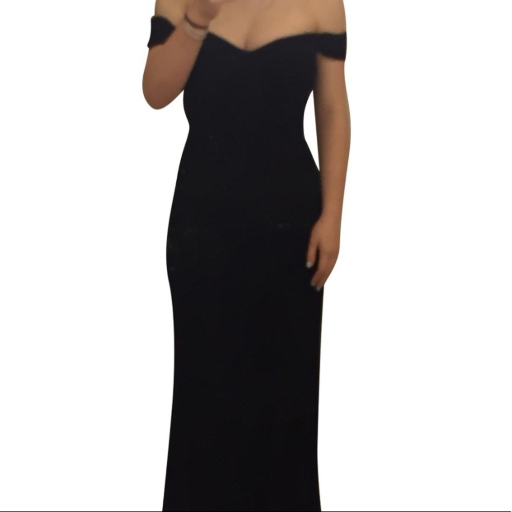 Reformation black off shoulder mermaid gown - Picture 6 of 6